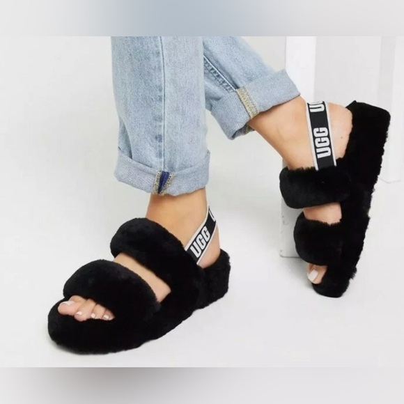 UGG Oh Yeah Slide Sheepskin Slippers Black
Women's Size 8 #1107953 - Picture 1 of 10